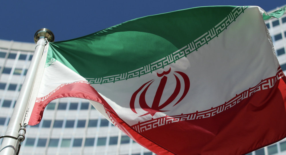 السلطات الأمنية الإيرانية تُلقي القبض على 6 أشخاص بِتُهمة تهريب النفط