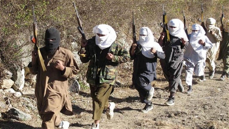 مقتل 7 عناصر من الشرطة الأفغانية إثر هجوم لحركة طالبان على مقر للشرطة غرب البلاد