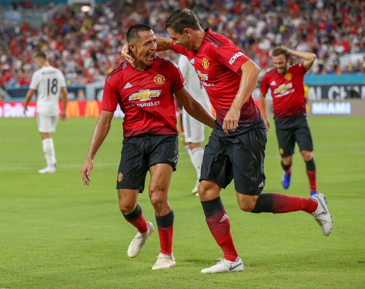 فوز الشياطين الحمر بثنائية على ريال مدريد