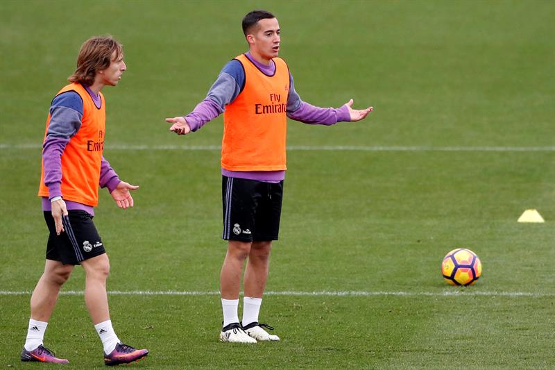فاسكيز: مودريتش باقٍ في الريال.