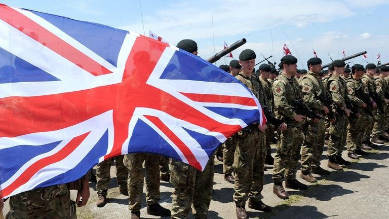 وزارة الدفاع البريطانية تستدعي الإحتياط استعدادًا لـ"بريكست" دون اتفاق‎