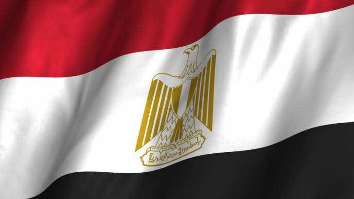 انفجار سيارة في أحد شوارع الدقي في مصر